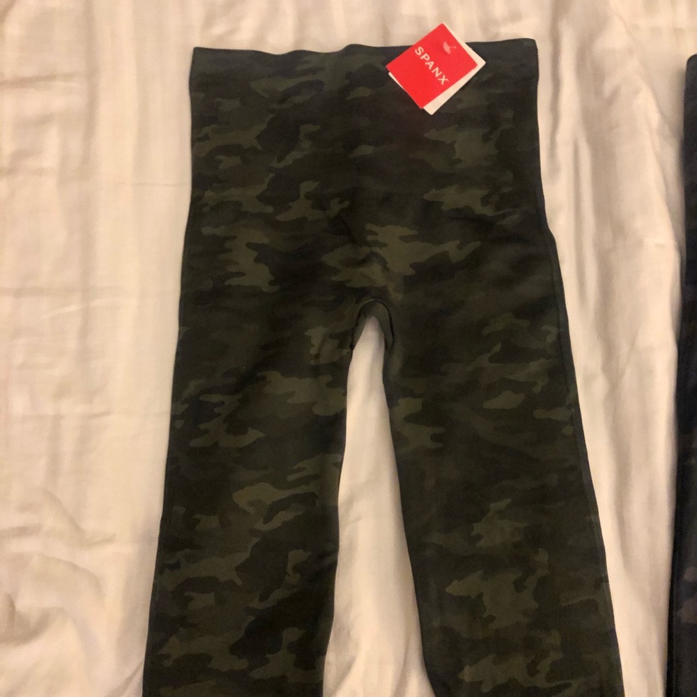 NEW with tags Spanx look at me now leggings